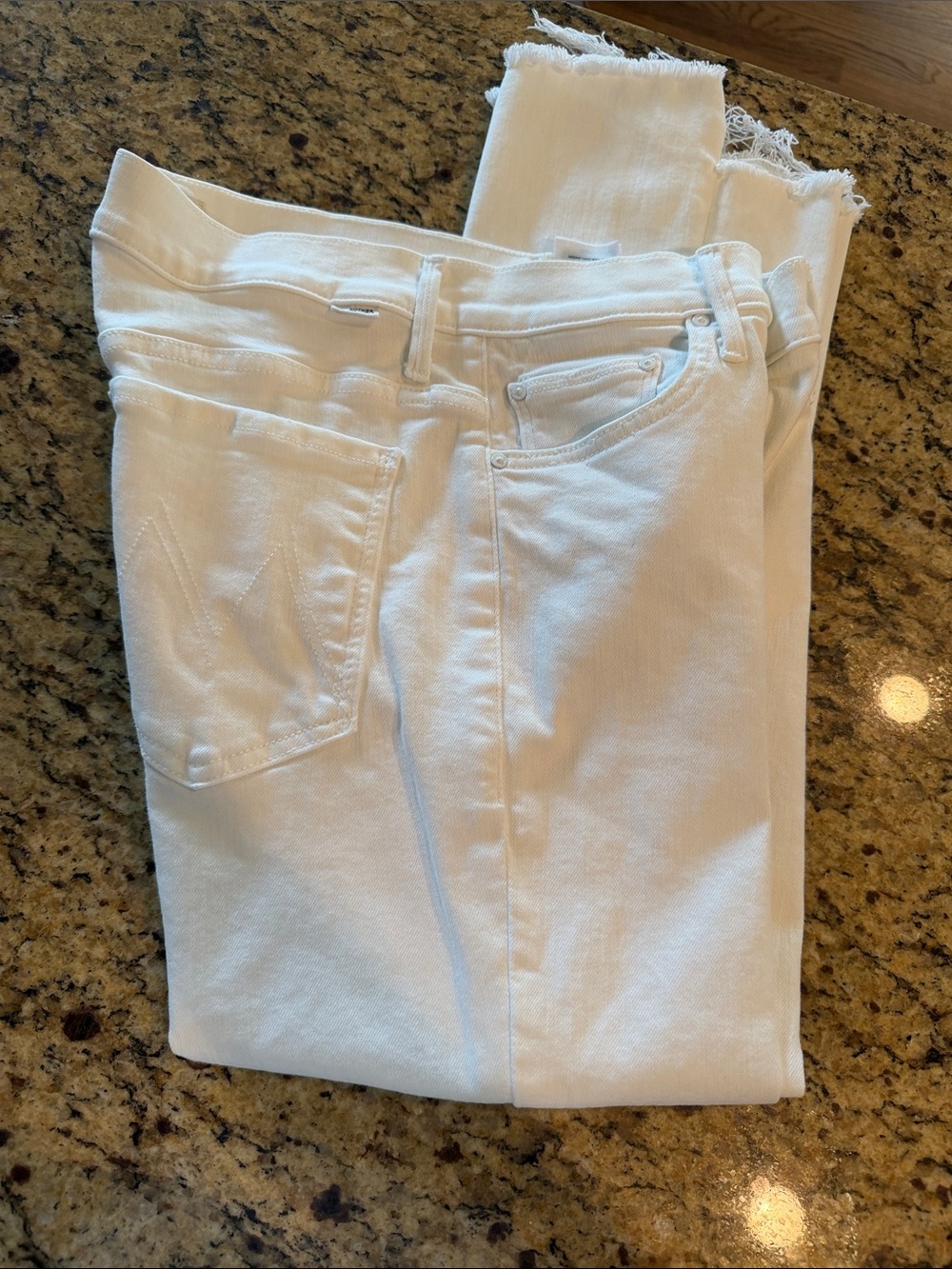 MOTHER Lil’ Mother Lil’ Insider Crop Step Fray size 30